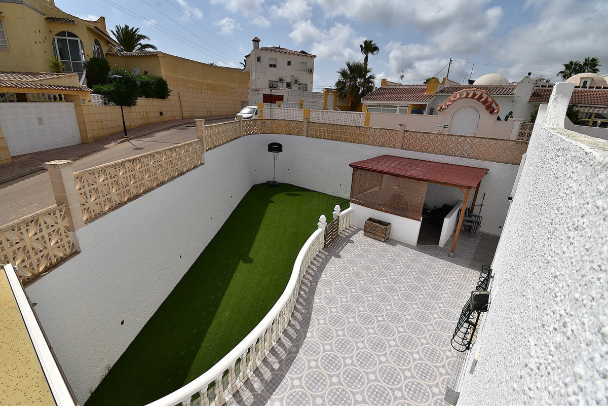 2 Bed Townhouse for sale in Villamartin Costa Blanca, Alicante, Spain