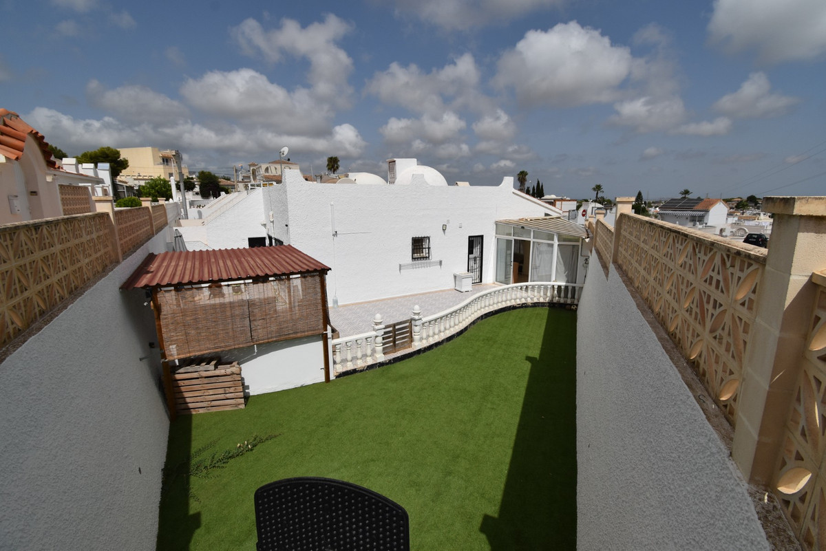 2 Bed Townhouse for sale in Villamartin Costa Blanca, Alicante, Spain
