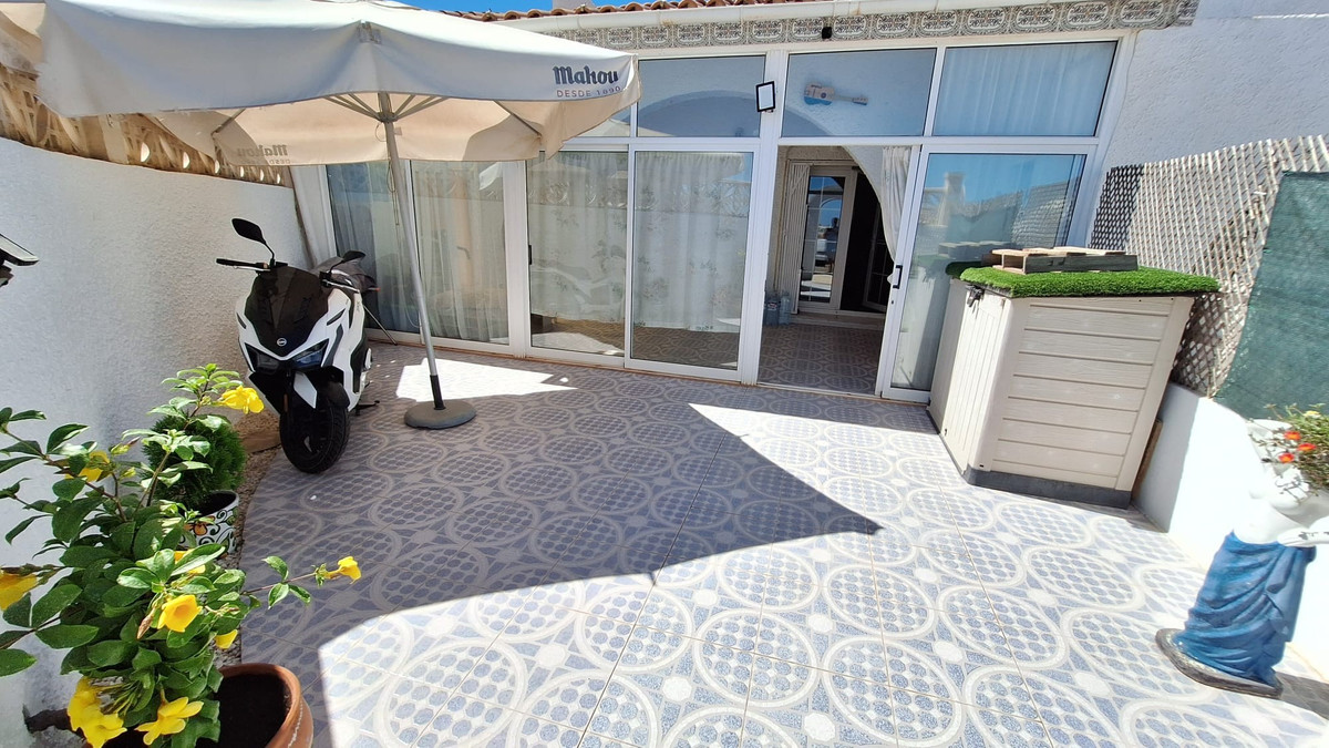 2 Bed Townhouse for sale in Villamartin Costa Blanca, Alicante, Spain