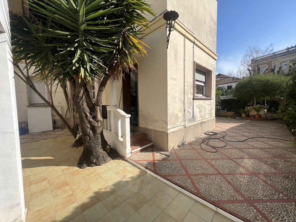 7 Bed Townhouse for sale in Denia Costa Blanca, Alicante, Spain
