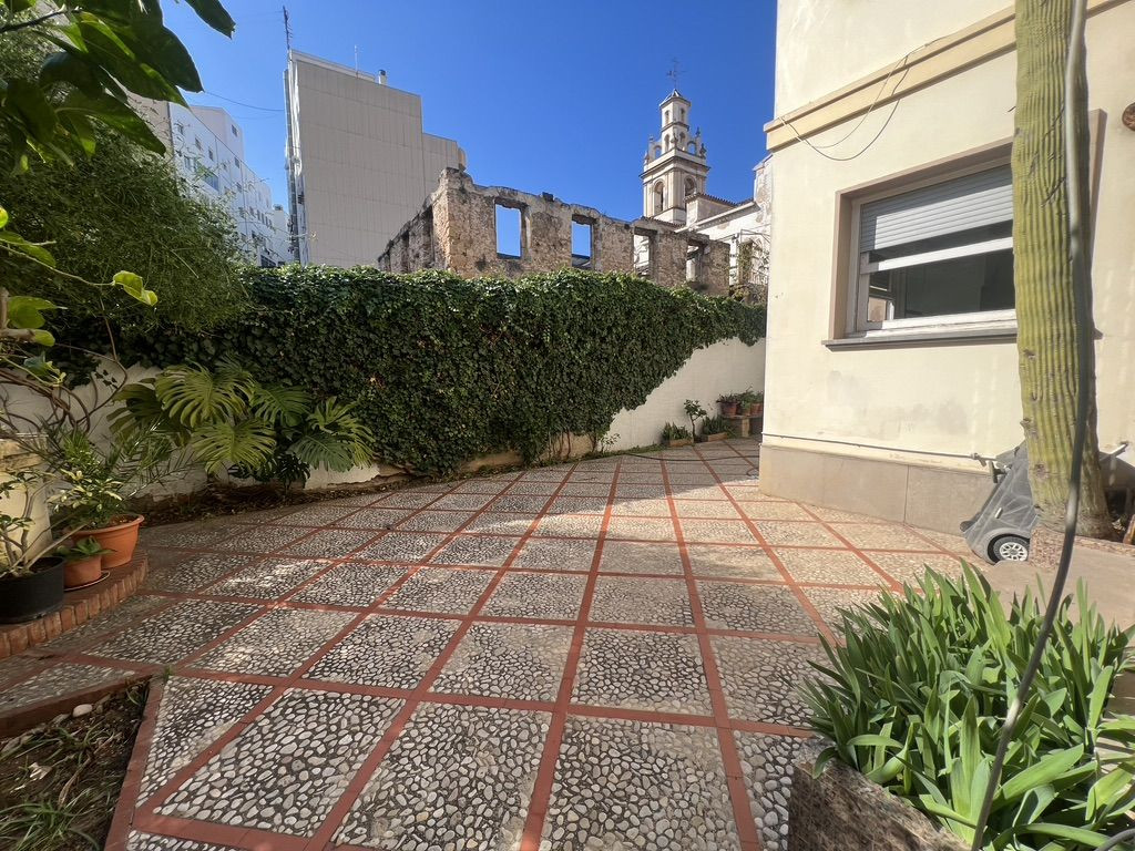 7 Bed Townhouse for sale in Denia Costa Blanca, Alicante, Spain