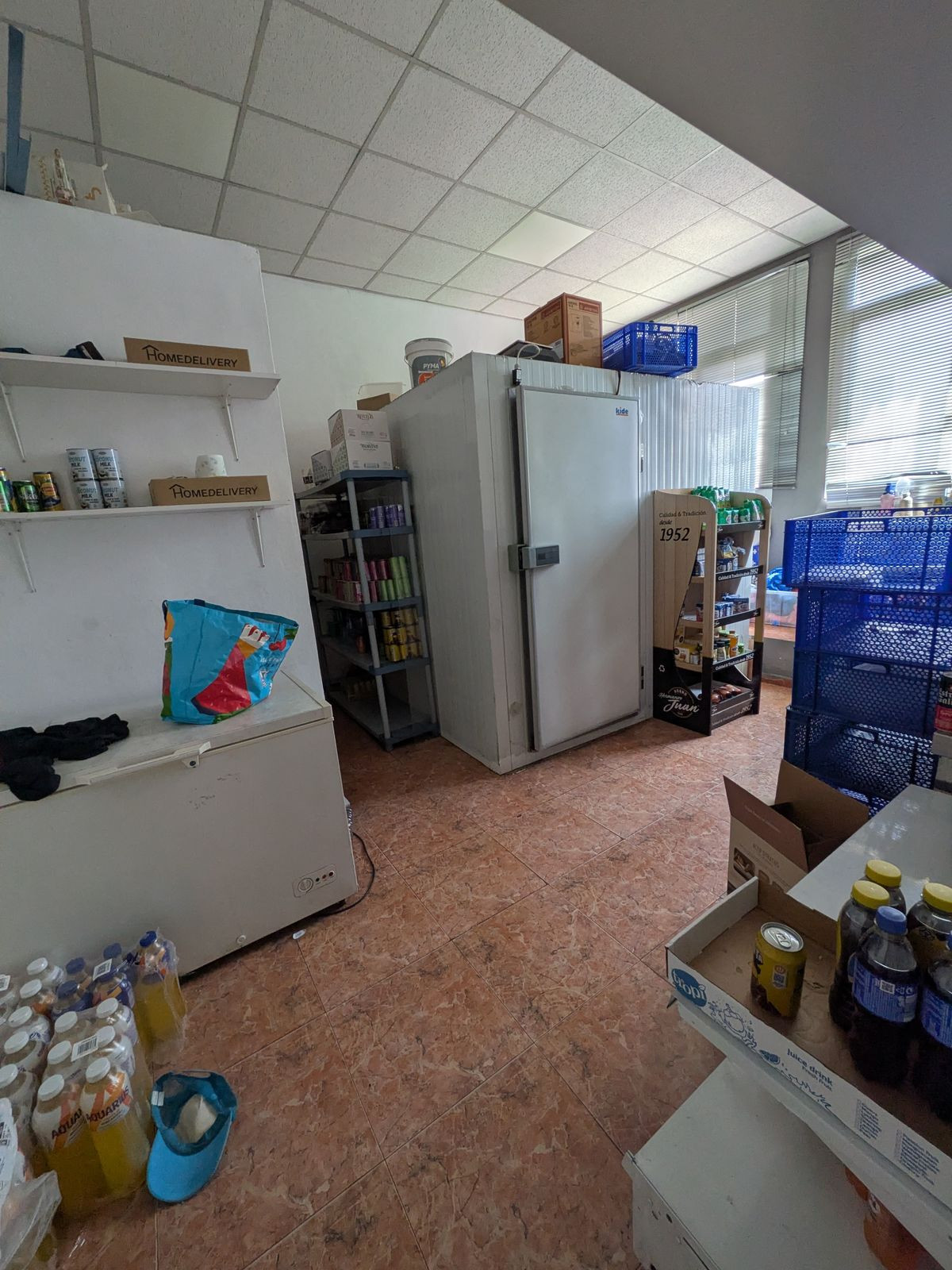 Commercial unit for sale in Estepona Costa Del Sol, Málaga, Spain