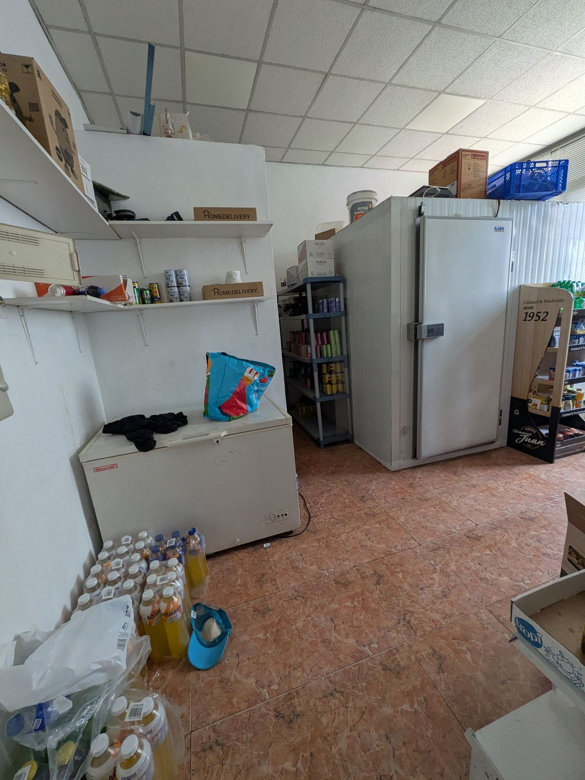 Commercial unit for sale in Estepona Costa Del Sol, Málaga, Spain