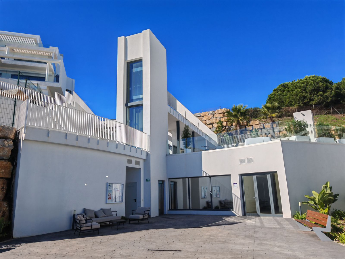 2 Bed Apartment for sale in Calanova Golf Costa Del Sol, Málaga, Spain