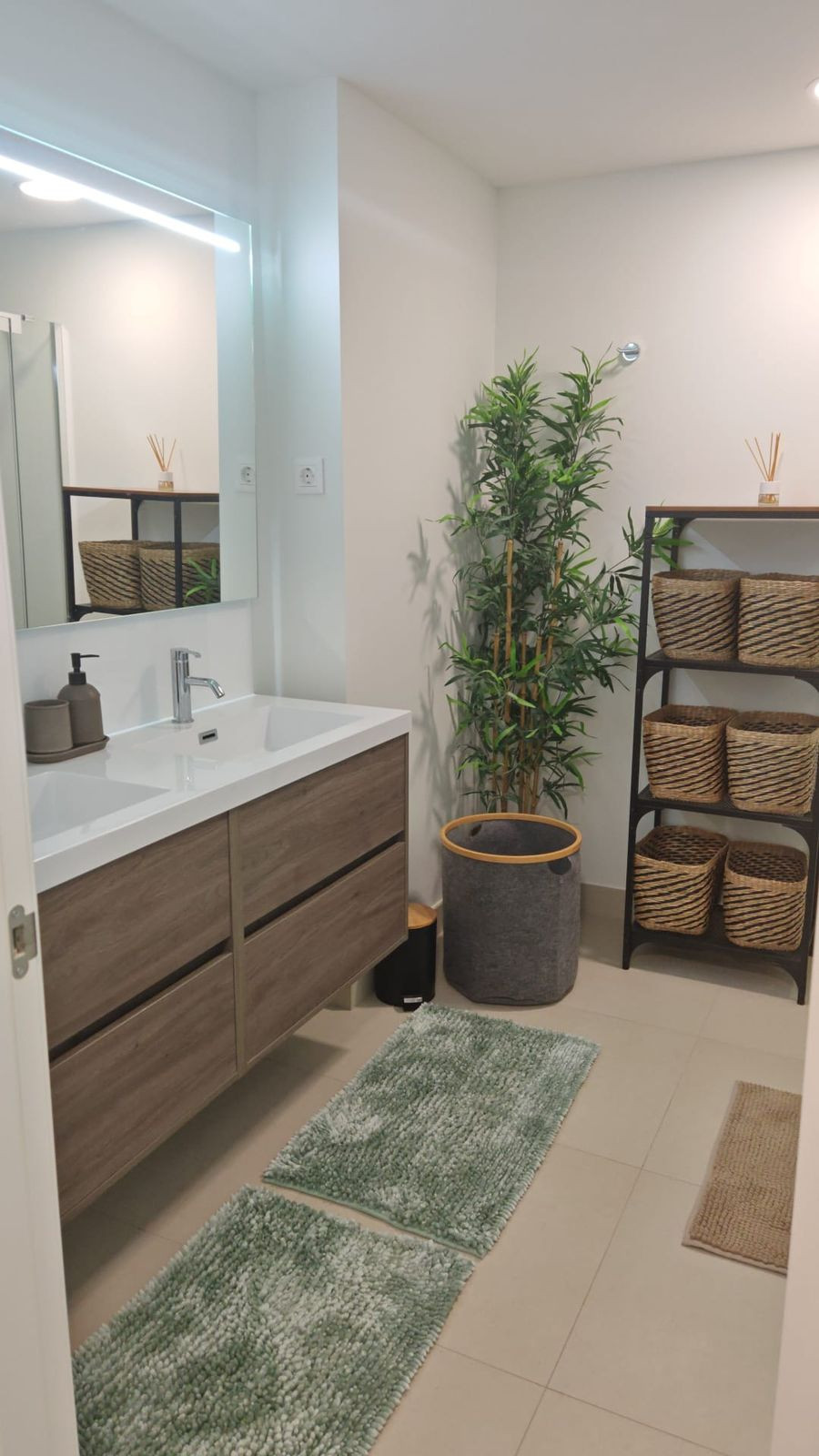 2 Bed Apartment for sale in Calanova Golf Costa Del Sol, Málaga, Spain