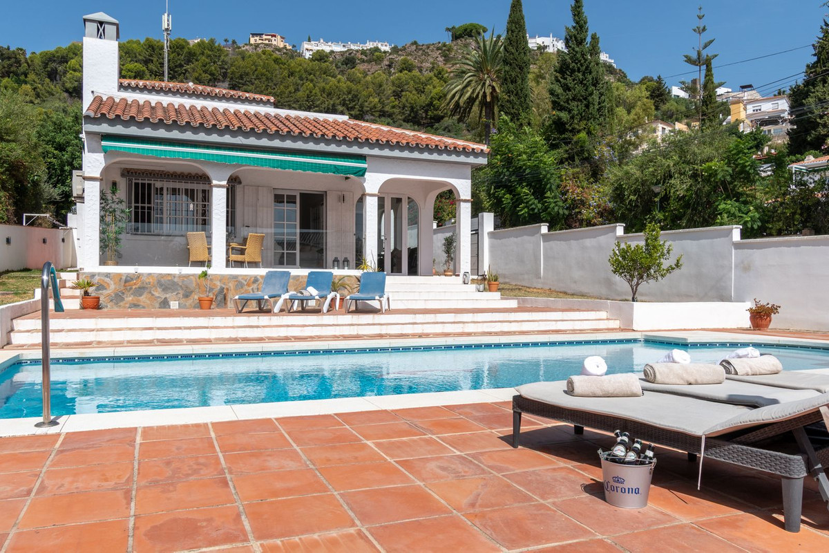 Se vende Villa - Chalet de 3 dormitorios en Costa Del Sol, Málaga, España