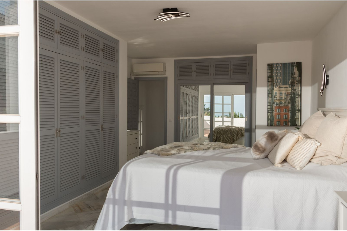 Se vende Villa - Chalet de 3 dormitorios en Costa Del Sol, Málaga, España