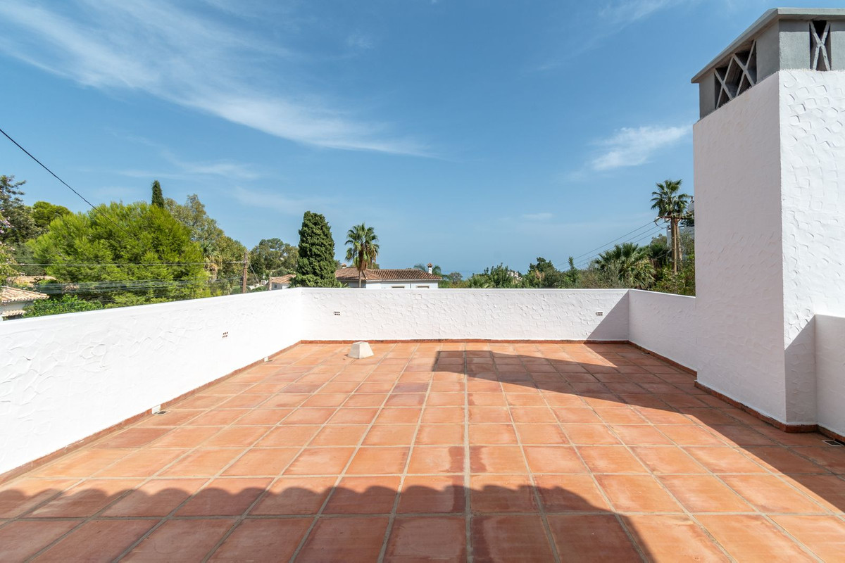 Se vende Villa - Chalet de 3 dormitorios en Costa Del Sol, Málaga, España