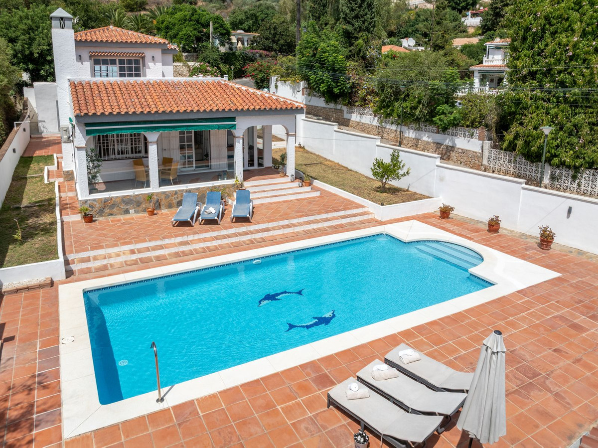 Se vende Villa - Chalet de 3 dormitorios en Costa Del Sol, Málaga, España