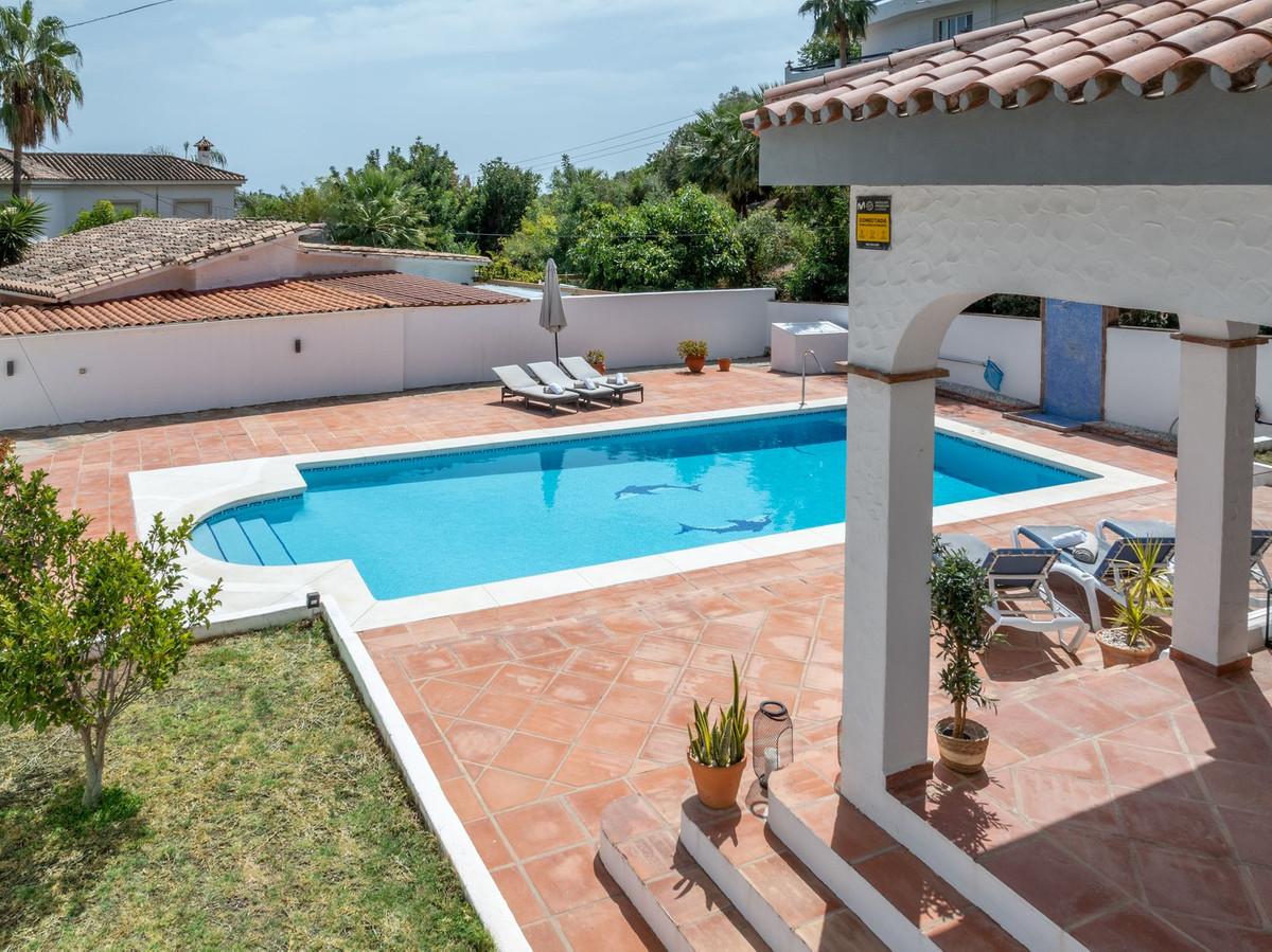 Se vende Villa - Chalet de 3 dormitorios en Costa Del Sol, Málaga, España