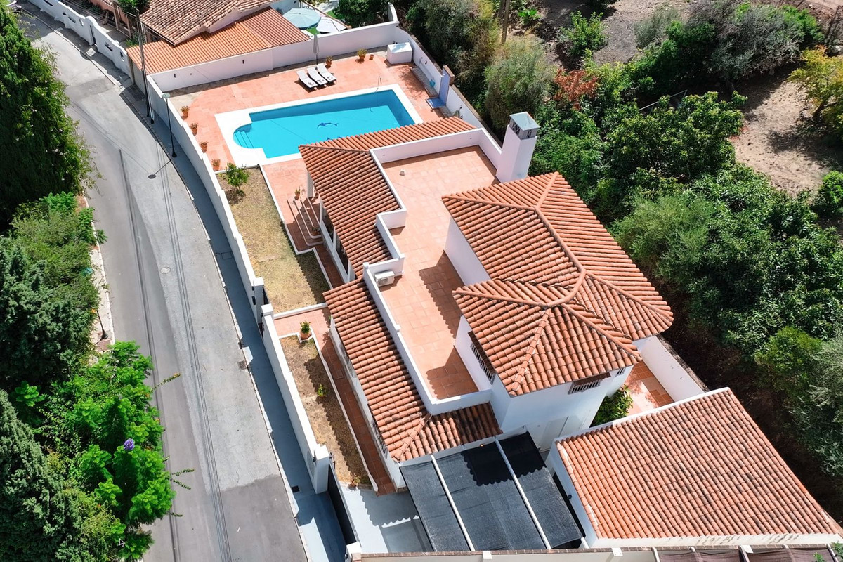 Se vende Villa - Chalet de 3 dormitorios en Costa Del Sol, Málaga, España