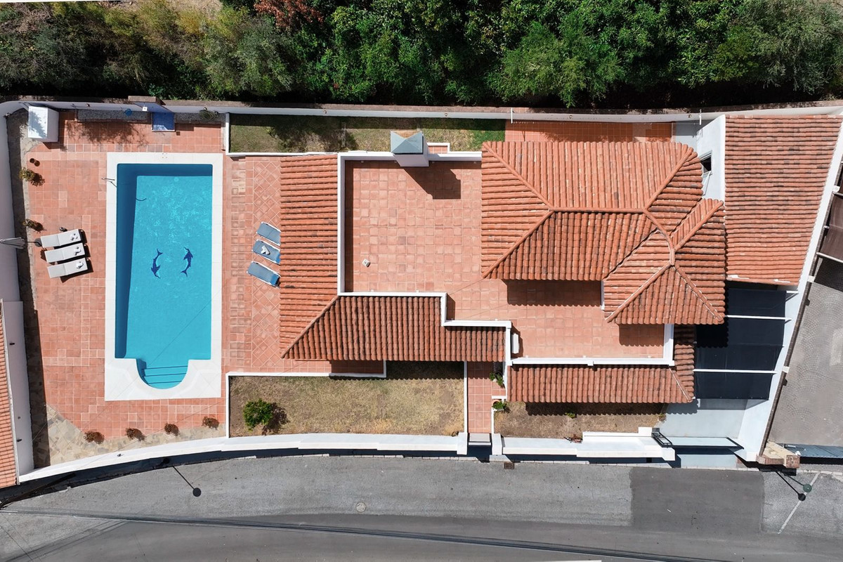 Se vende Villa - Chalet de 3 dormitorios en Costa Del Sol, Málaga, España