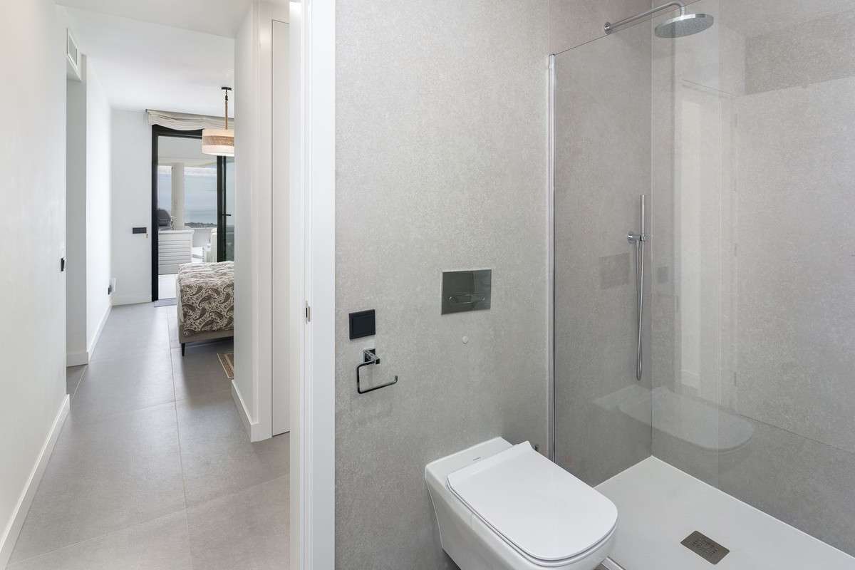 3 Bed Apartment for sale in Marbella Costa Del Sol, Málaga, Spain