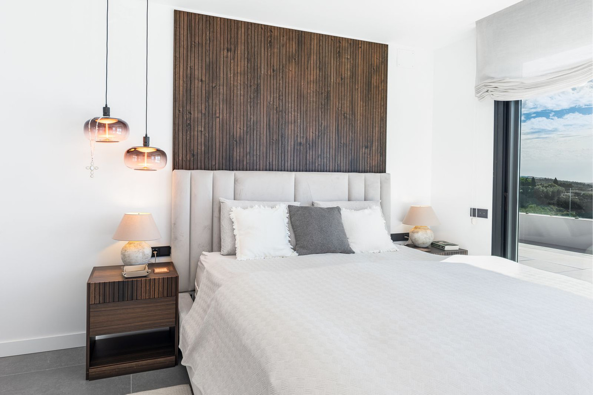 3 Bed Apartment for sale in Marbella Costa Del Sol, Málaga, Spain