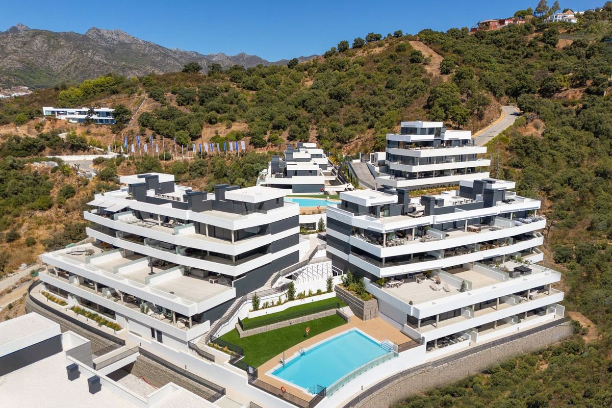 3 Bed Apartment for sale in Marbella Costa Del Sol, Málaga, Spain