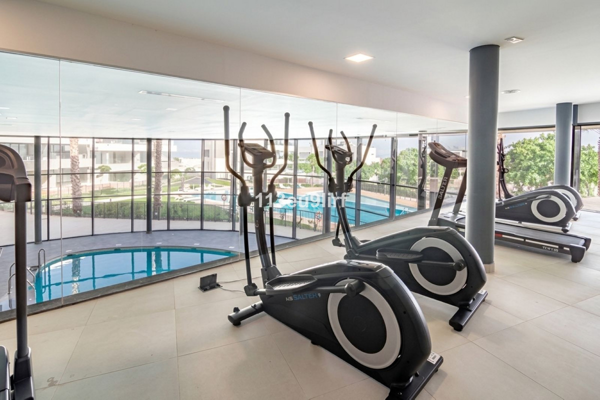 Se vende Apartamento Planta Baja de 3 dormitorios en Costa Del Sol, Málaga, España