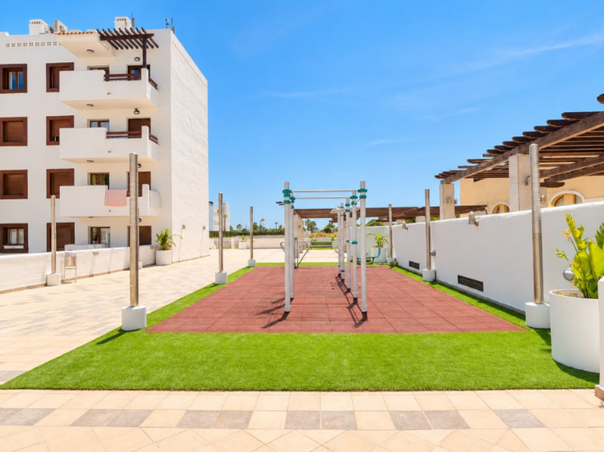 Se vende Apartamento Planta Media de 2 dormitorios en Costa Calida, Murcia, España