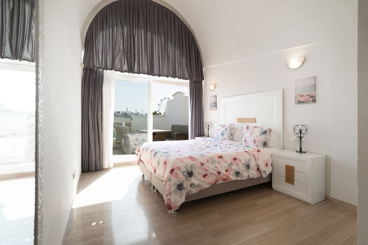 Se vende Ático de 3 dormitorios en Costa Del Sol, Málaga, España