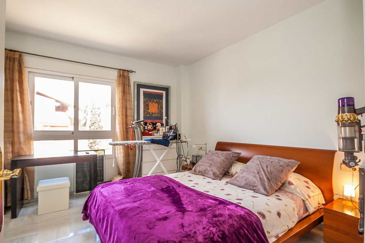 Se vende Apartamento Planta Media de 2 dormitorios en Costa Del Sol, Málaga, España
