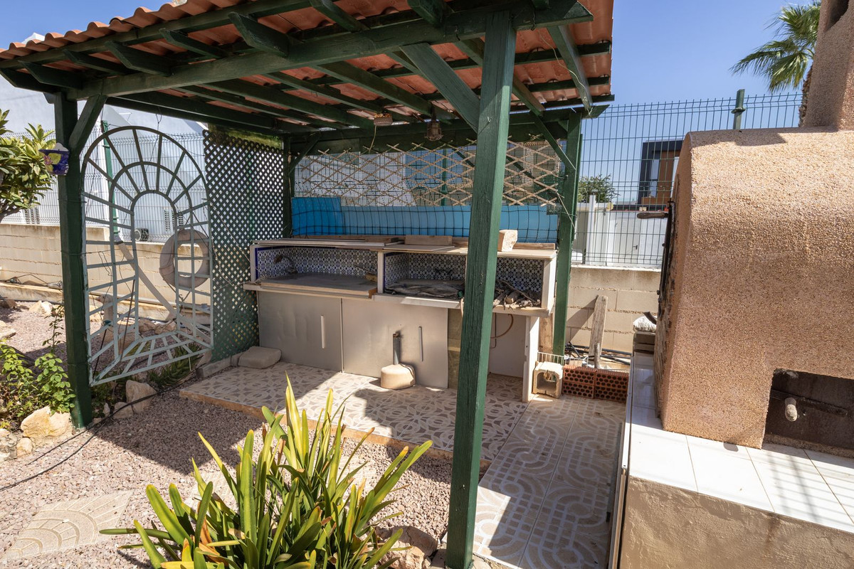 4 Bed Townhouse for sale in La Regia Costa Blanca, Alicante, Spain
