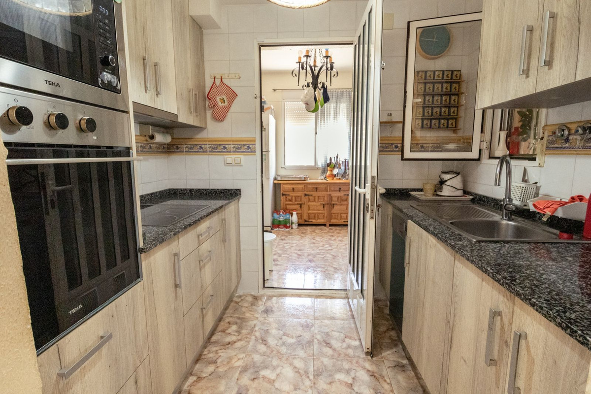 4 Bed Townhouse for sale in La Regia Costa Blanca, Alicante, Spain