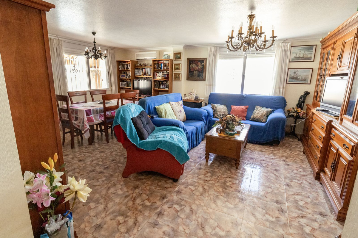 4 Bed Townhouse for sale in La Regia Costa Blanca, Alicante, Spain