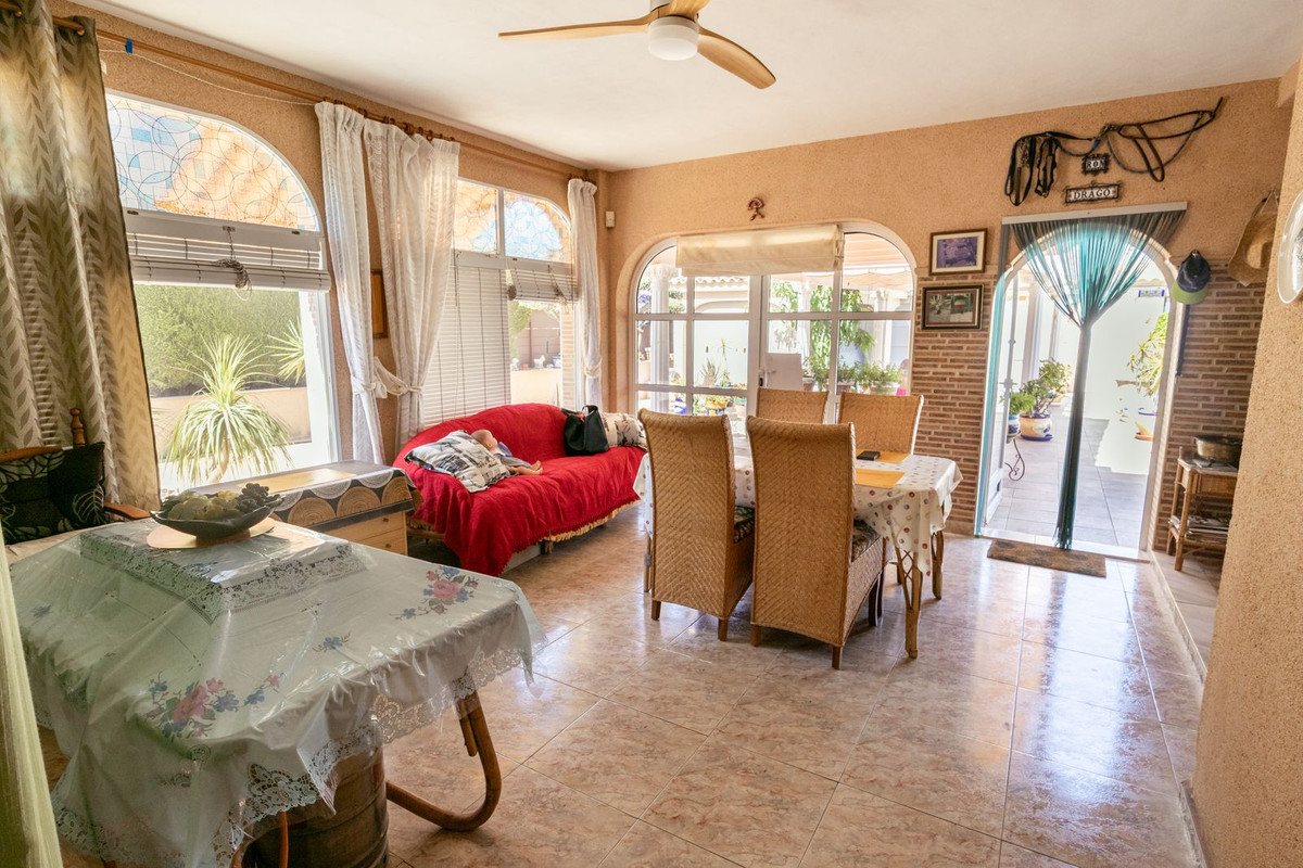 4 Bed Townhouse for sale in La Regia Costa Blanca, Alicante, Spain