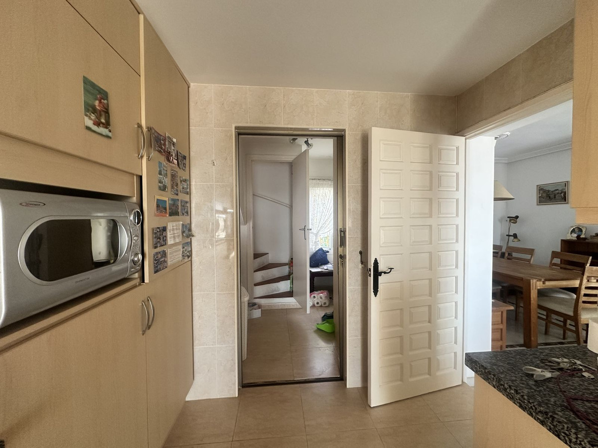 3 Bed Townhouse for sale in Calahonda Costa Del Sol, Málaga, Spain