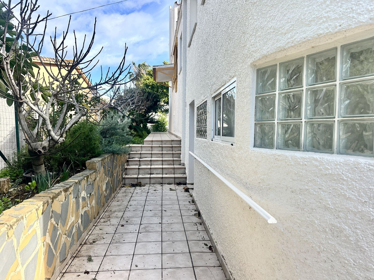 3 Bed Townhouse for sale in Calahonda Costa Del Sol, Málaga, Spain