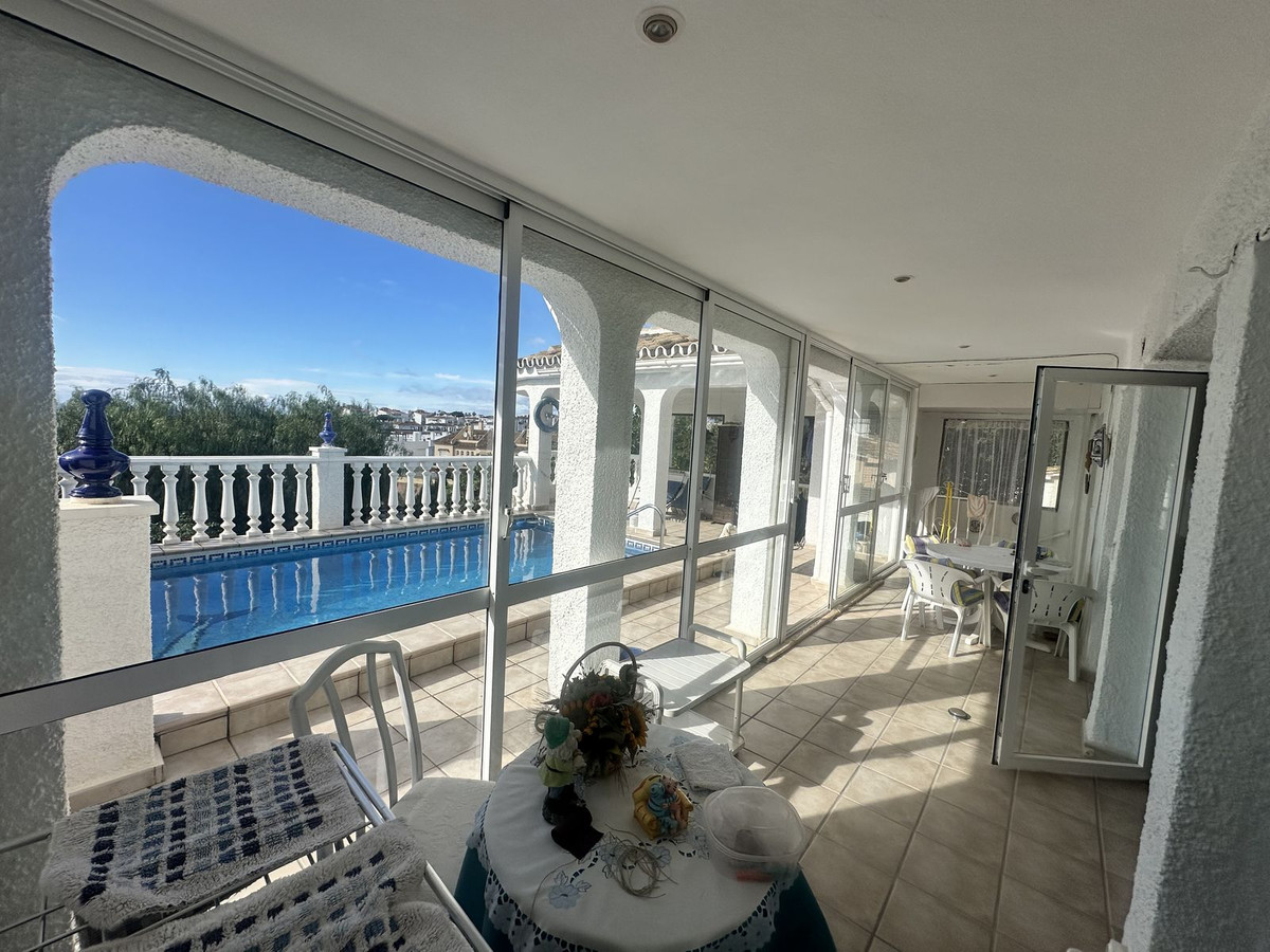 3 Bed Townhouse for sale in Calahonda Costa Del Sol, Málaga, Spain