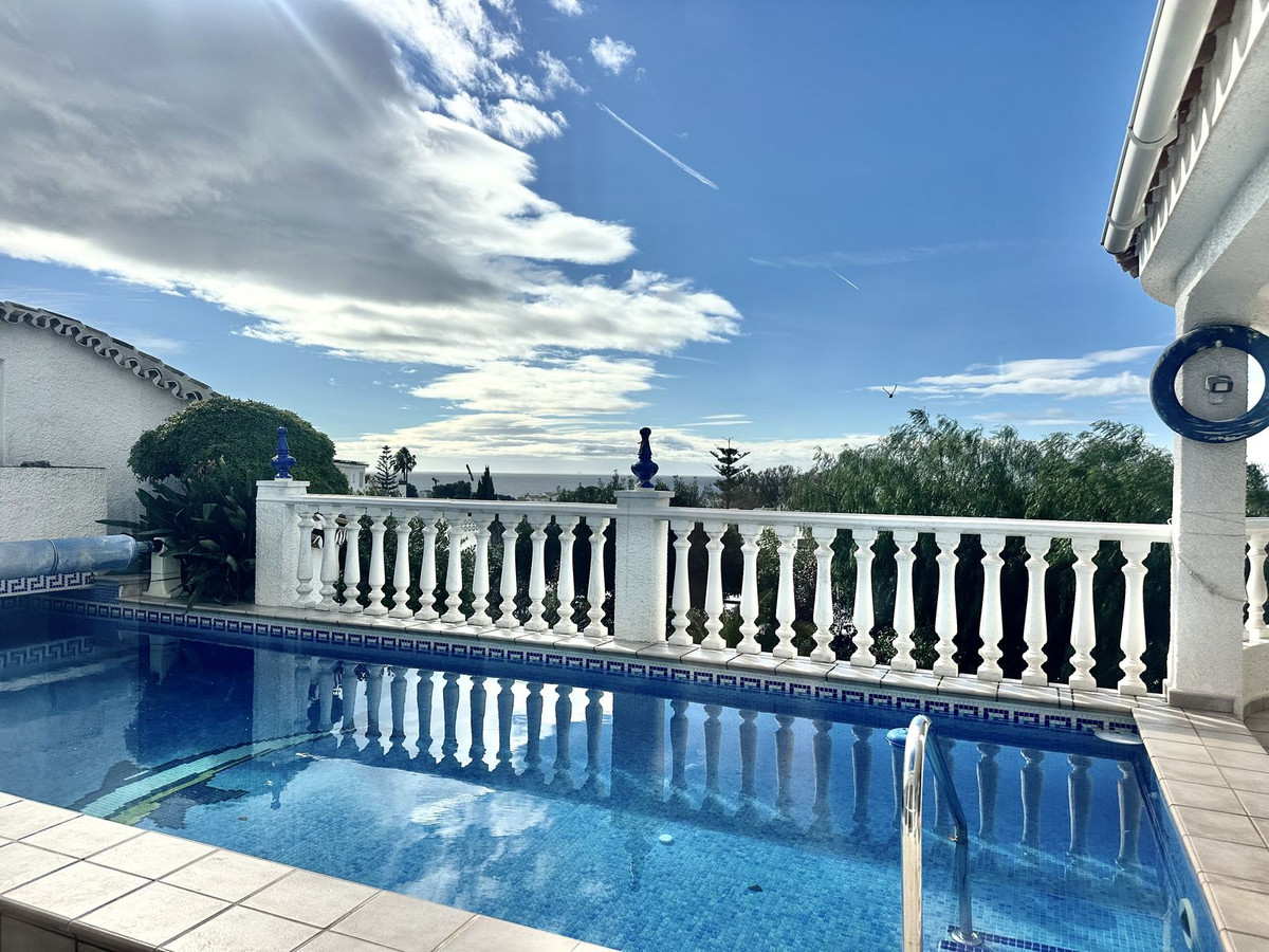 3 Bed Townhouse for sale in Calahonda Costa Del Sol, Málaga, Spain