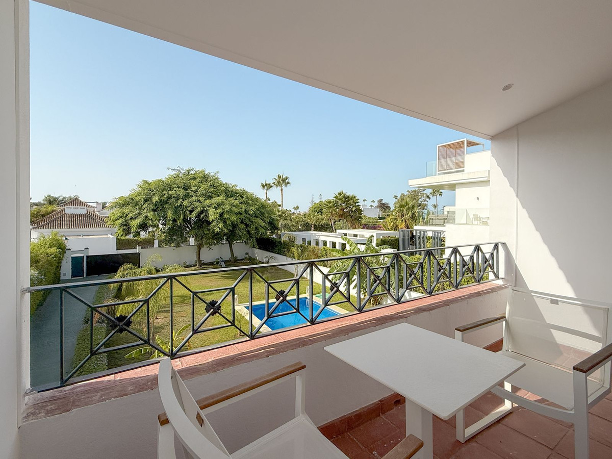 Se vende Villa - Chalet de 4 dormitorios en Costa Del Sol, Málaga, España