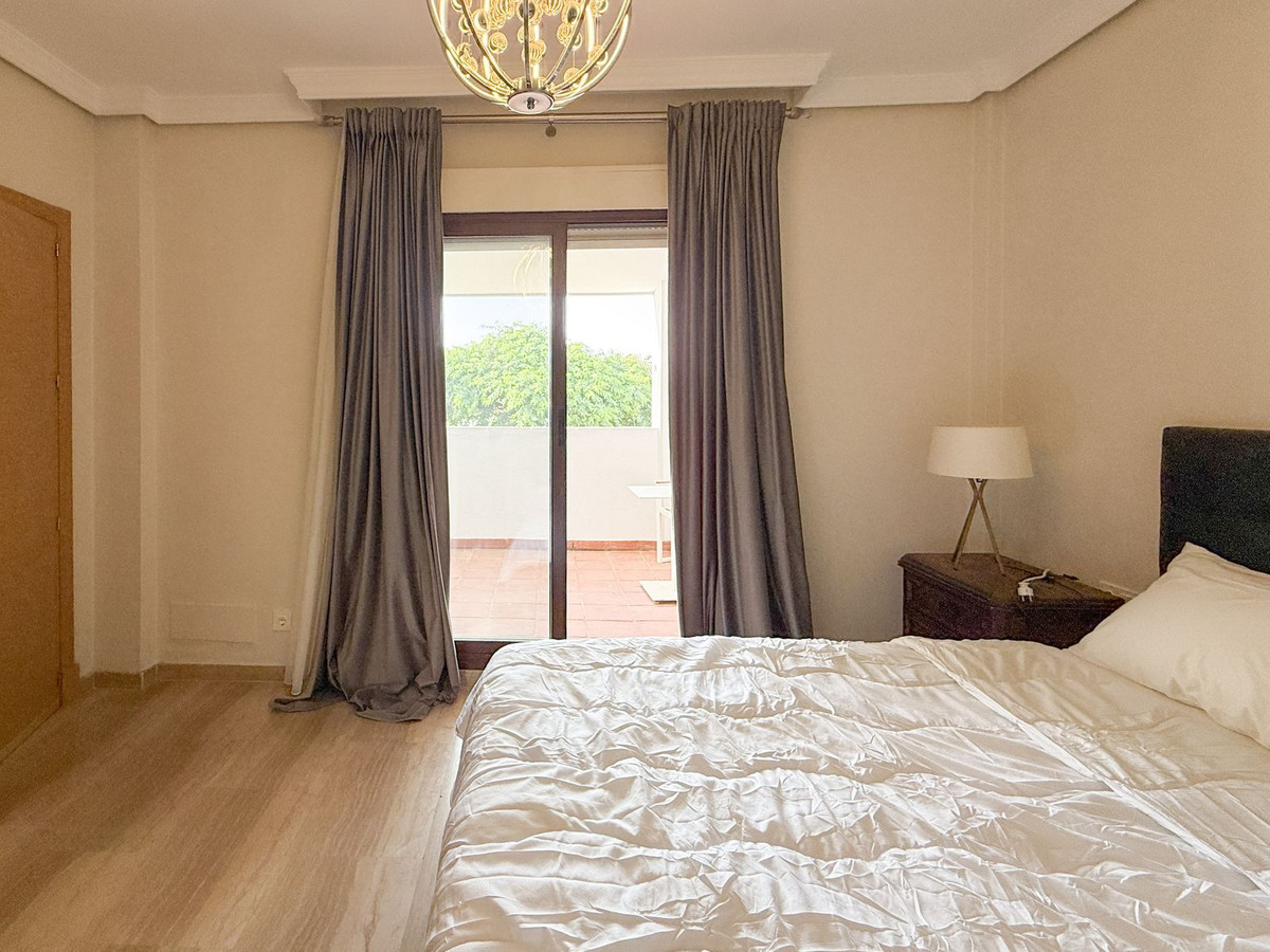 Se vende Villa - Chalet de 4 dormitorios en Costa Del Sol, Málaga, España