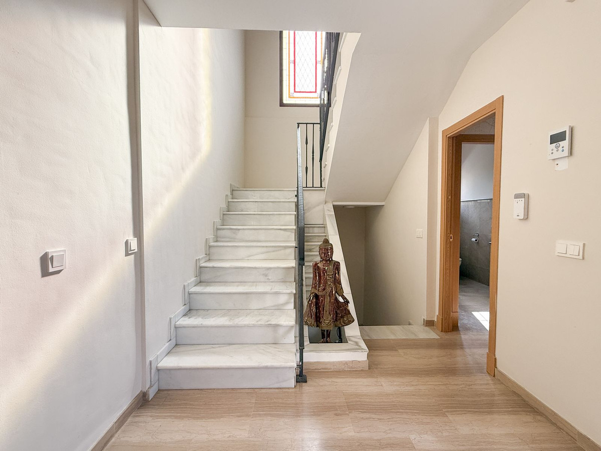 Se vende Villa - Chalet de 4 dormitorios en Costa Del Sol, Málaga, España
