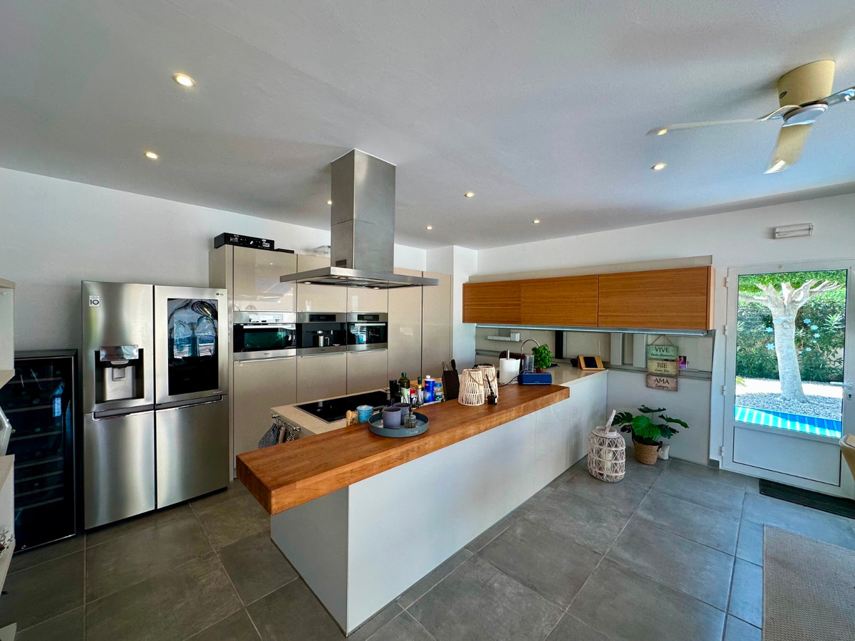 6 Bed Townhouse for sale in Ciudad Quesada Costa Blanca, Alicante, Spain
