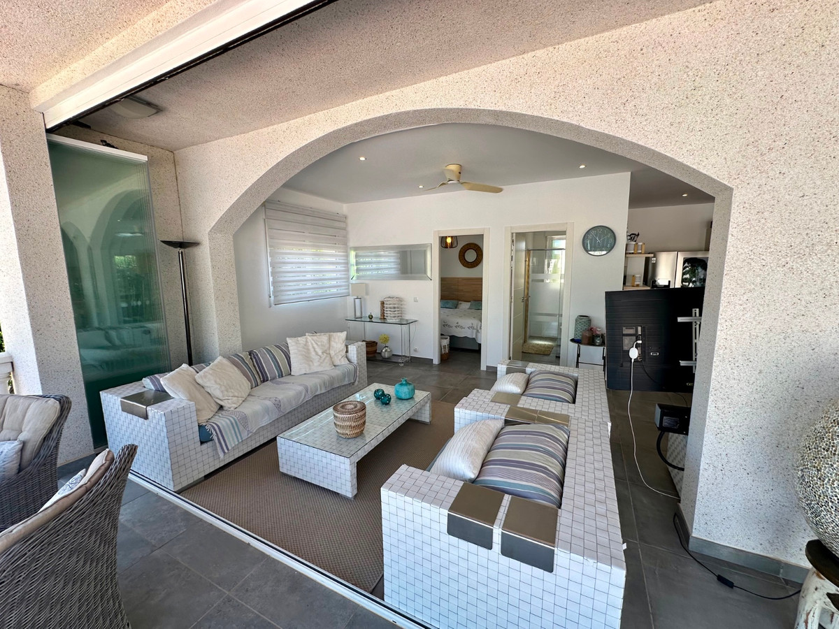 6 Bed Townhouse for sale in Ciudad Quesada Costa Blanca, Alicante, Spain