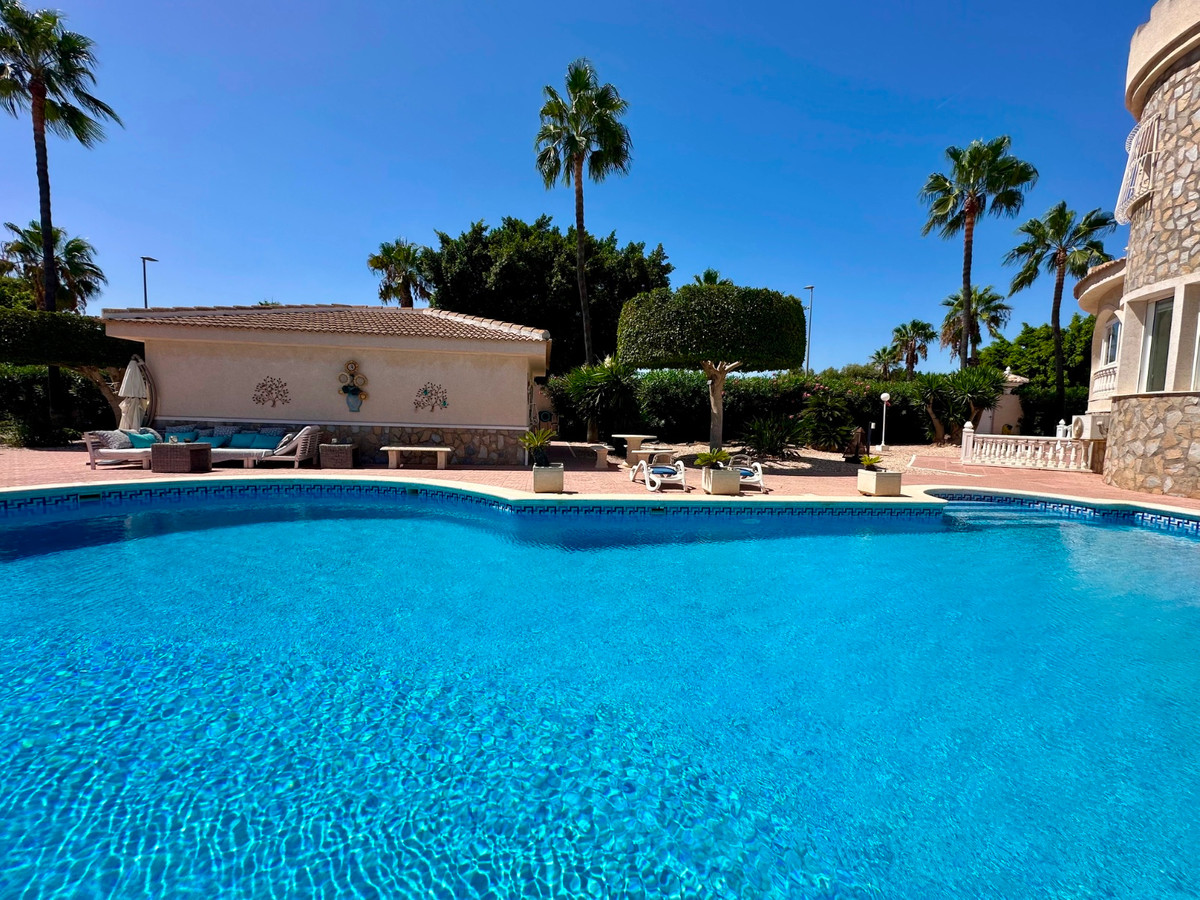 6 Bed Townhouse for sale in Ciudad Quesada Costa Blanca, Alicante, Spain