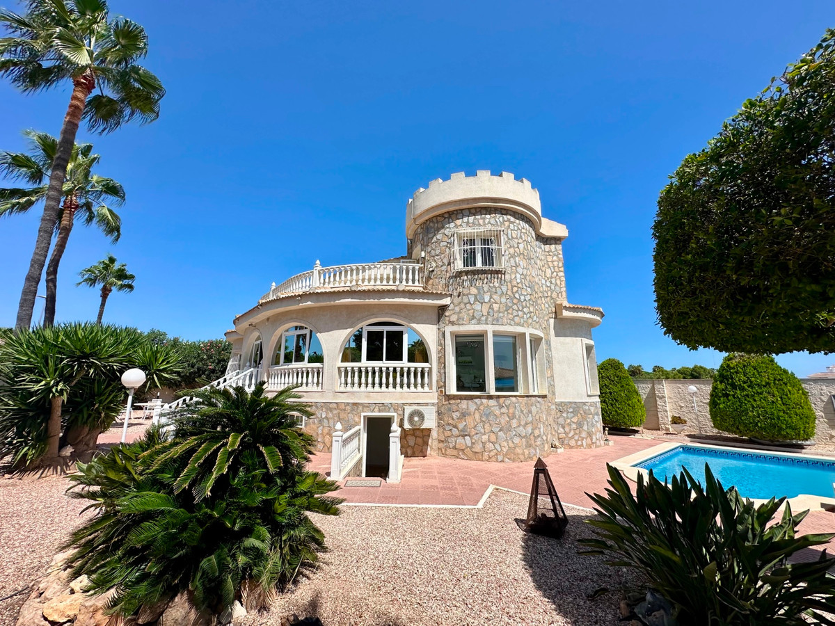 6 Bed Townhouse for sale in Ciudad Quesada Costa Blanca, Alicante, Spain