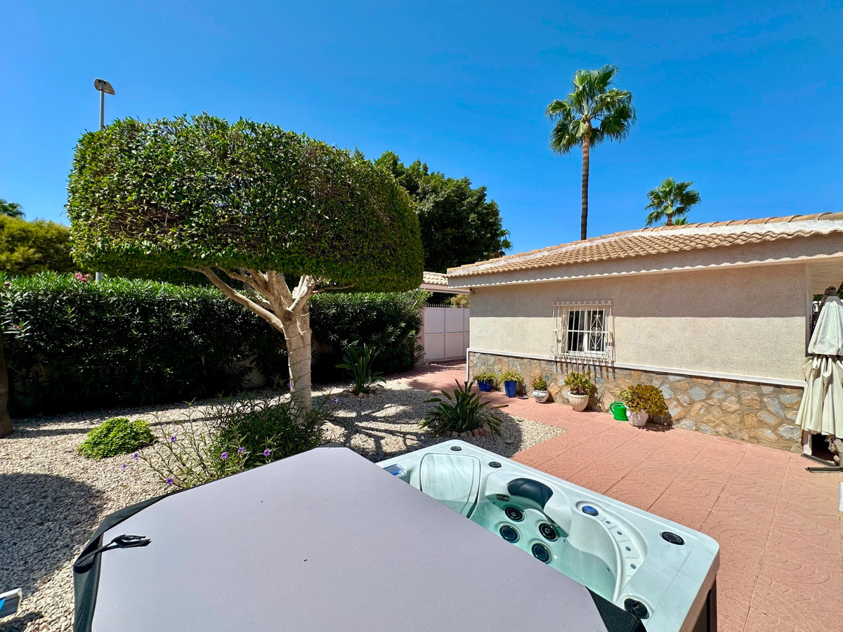 6 Bed Townhouse for sale in Ciudad Quesada Costa Blanca, Alicante, Spain