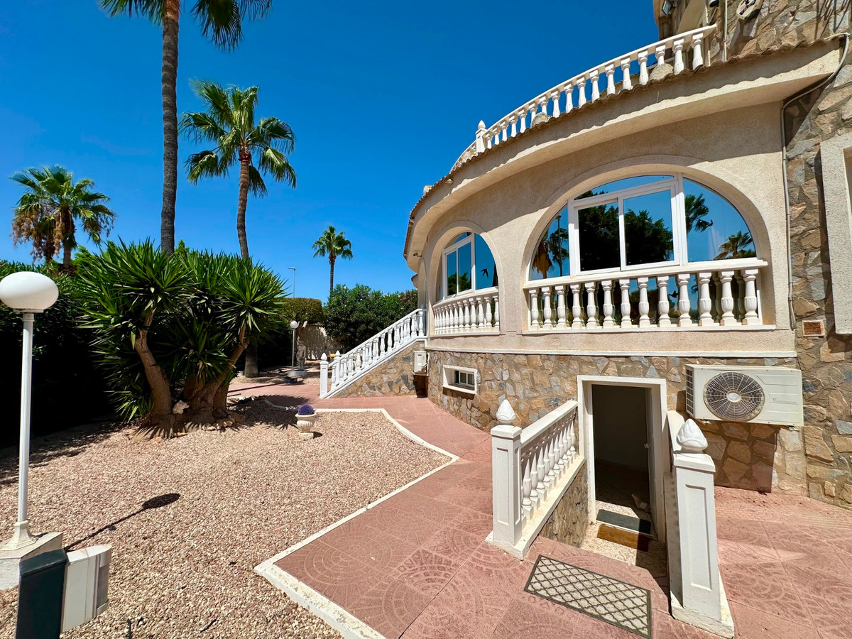 6 Bed Townhouse for sale in Ciudad Quesada Costa Blanca, Alicante, Spain