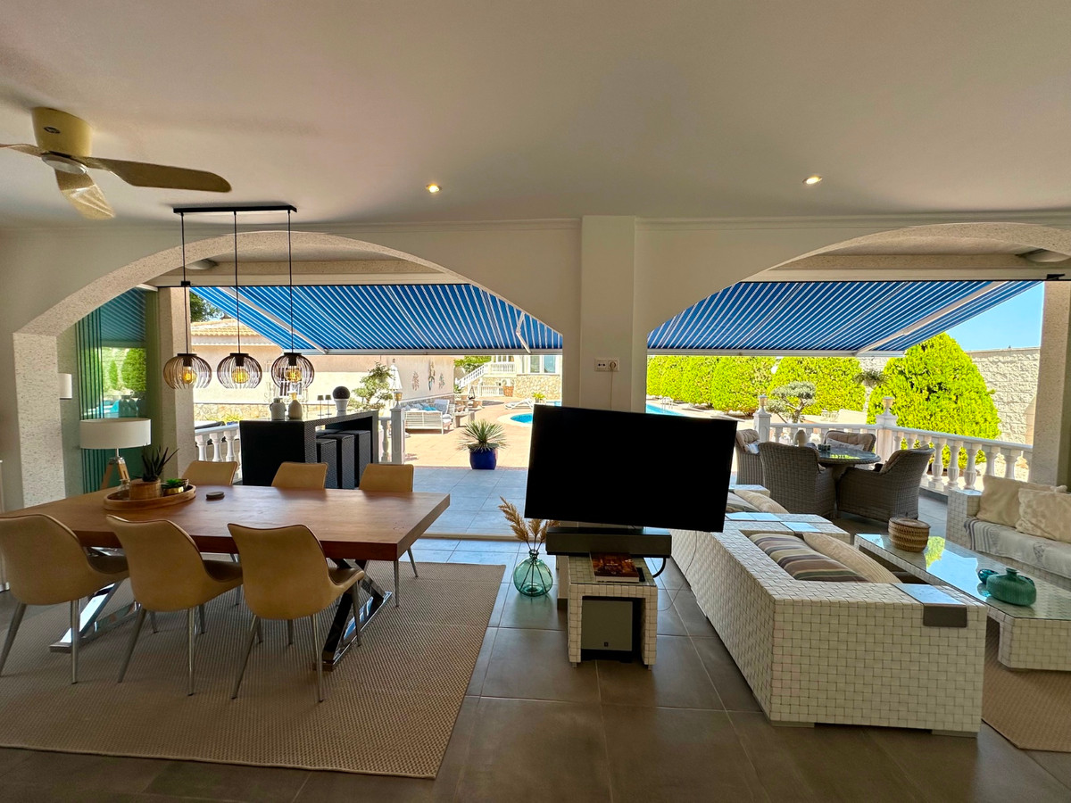 6 Bed Townhouse for sale in Ciudad Quesada Costa Blanca, Alicante, Spain