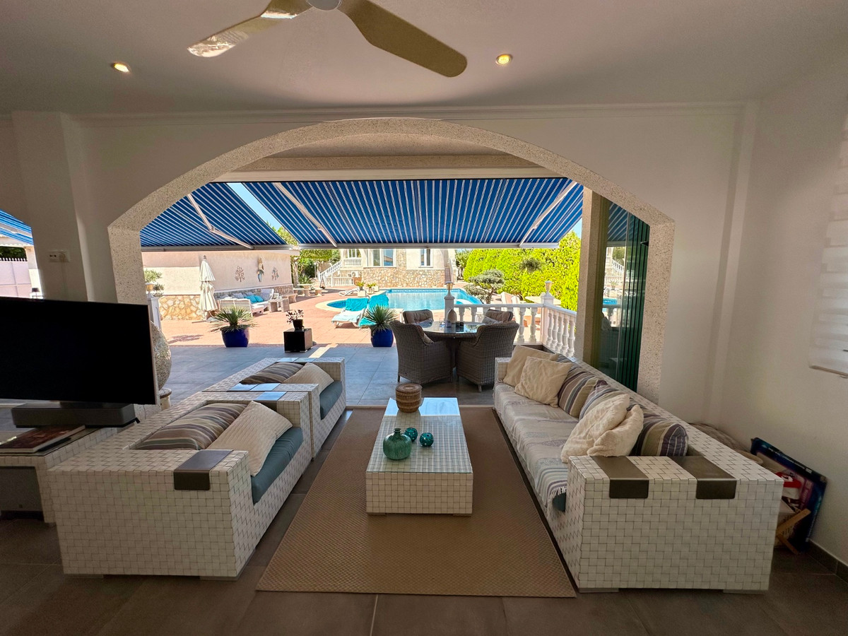 6 Bed Townhouse for sale in Ciudad Quesada Costa Blanca, Alicante, Spain
