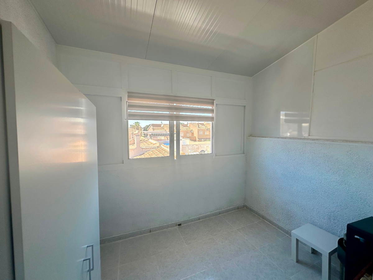 2 Bed Townhouse for sale in Dona Pepa Costa Blanca, Alicante, Spain