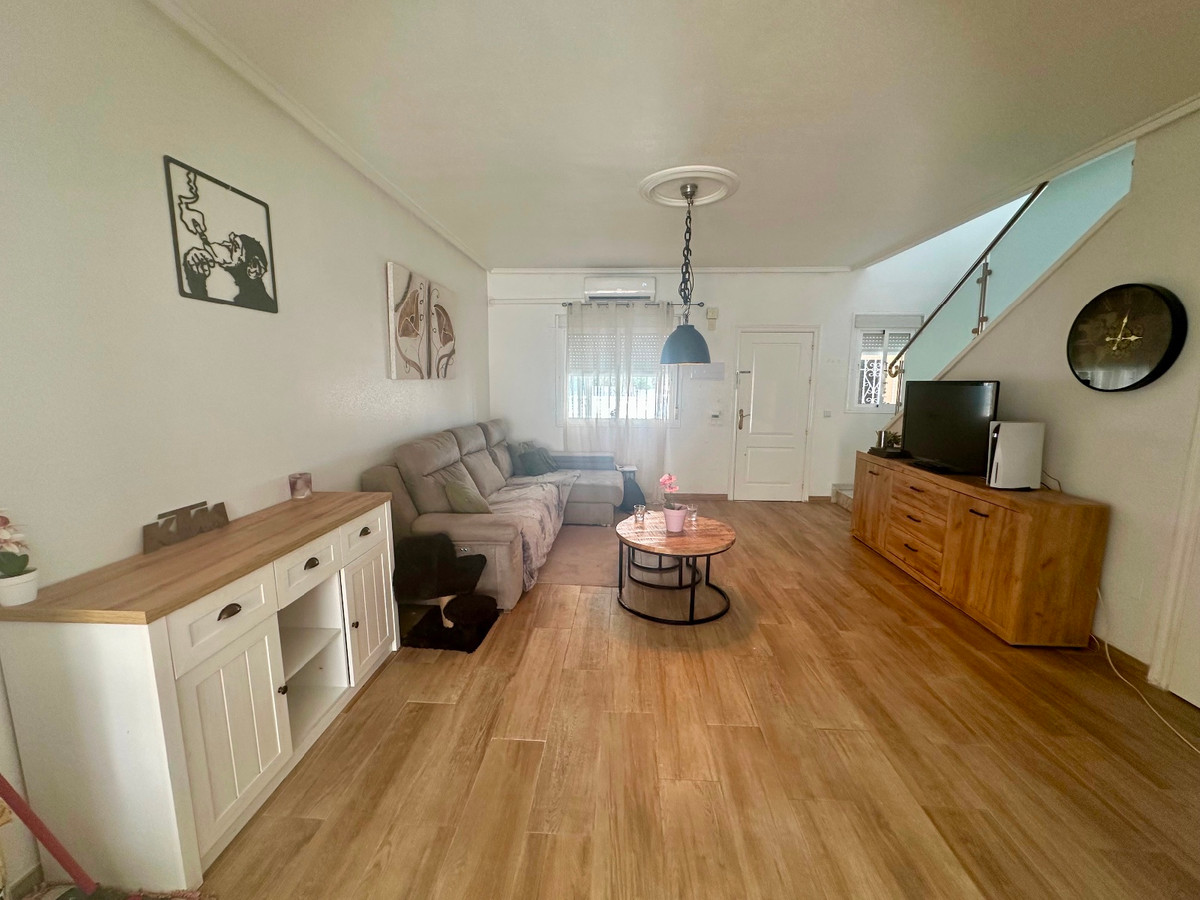2 Bed Townhouse for sale in Dona Pepa Costa Blanca, Alicante, Spain
