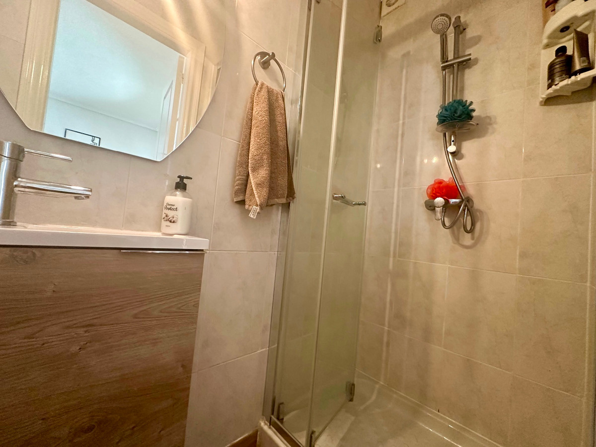 2 Bed Townhouse for sale in Dona Pepa Costa Blanca, Alicante, Spain