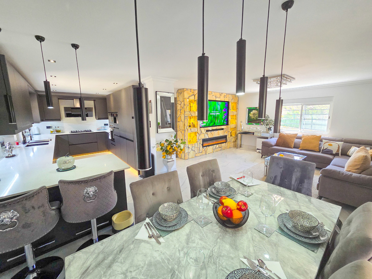 3 Bed Townhouse for sale in Crevillent Costa Blanca, Alicante, Spain