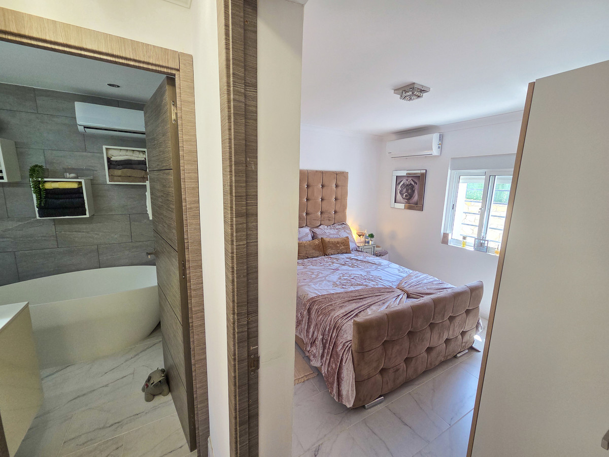 3 Bed Townhouse for sale in Crevillent Costa Blanca, Alicante, Spain