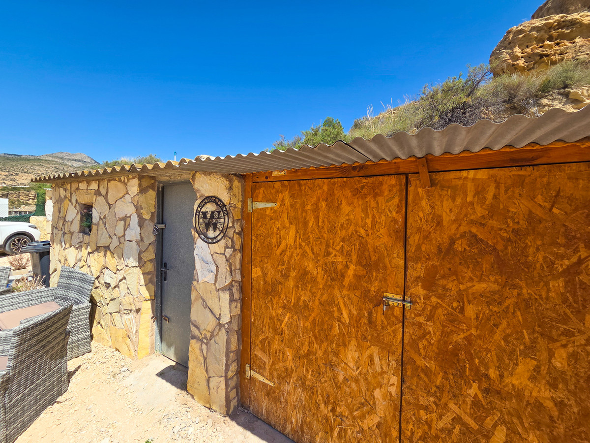 3 Bed Townhouse for sale in Crevillent Costa Blanca, Alicante, Spain