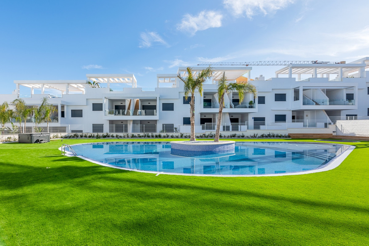 Se vende Ático de 2 dormitorios en Costa Blanca, Alicante, España