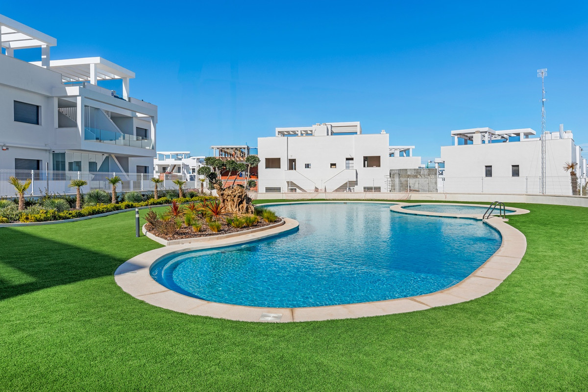 Se vende Ático de 2 dormitorios en Costa Blanca, Alicante, España